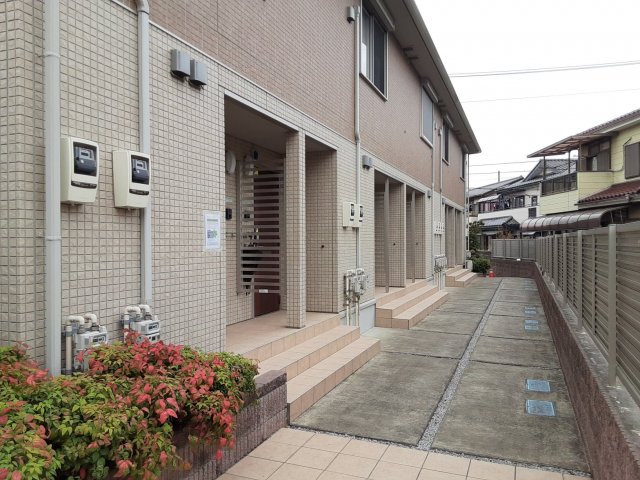 2/5 エントランス