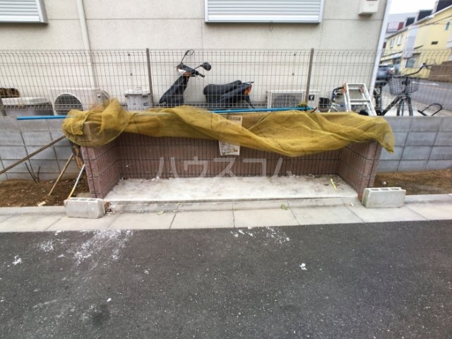 14/23 エントランス