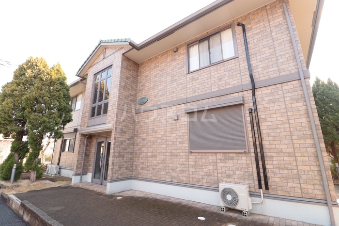 13/22 エントランス