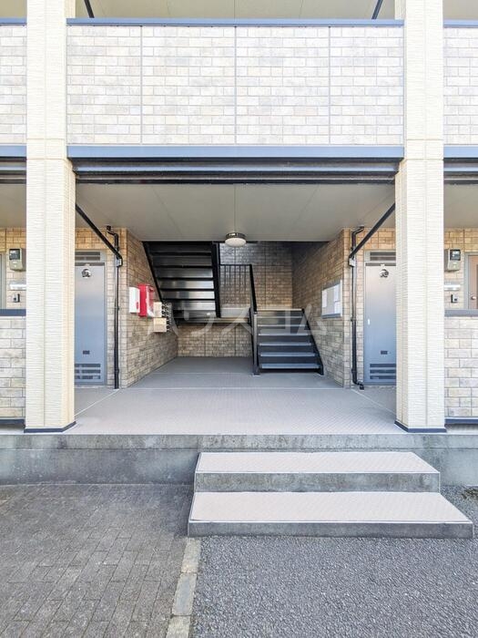 13/21 エントランス