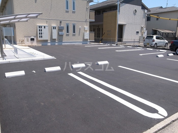 14/19 駐車場