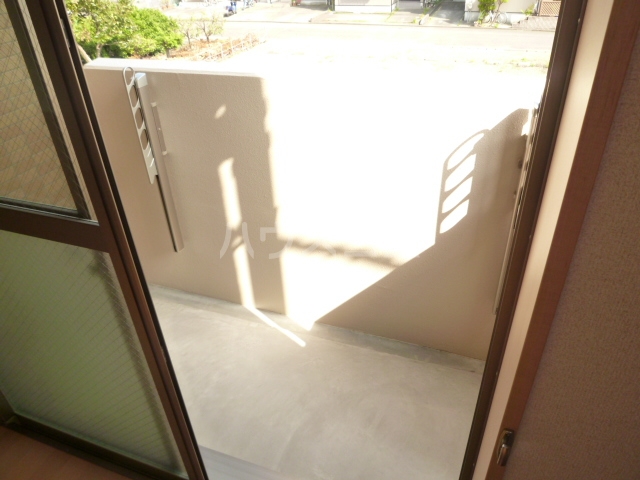 17/23 バルコニー