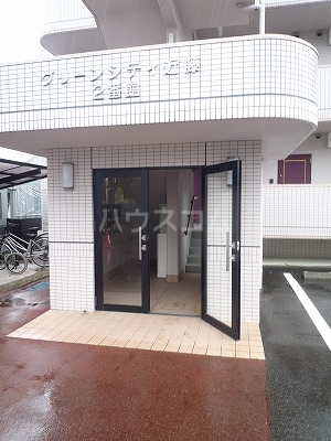 20/30 エントランス