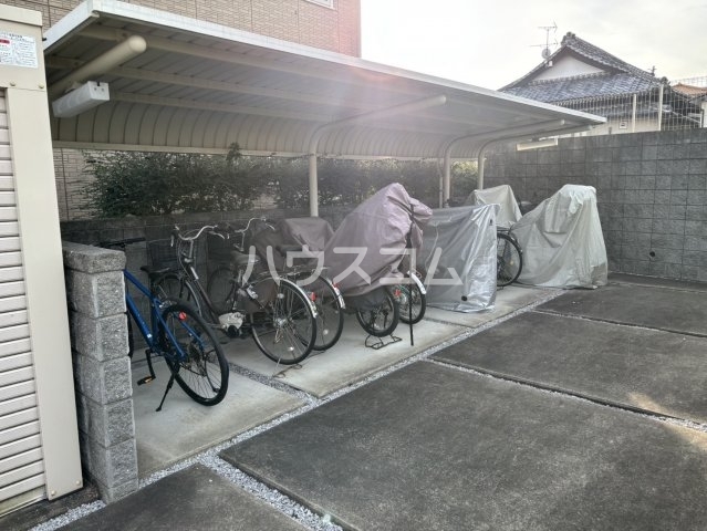 14/16 エントランス