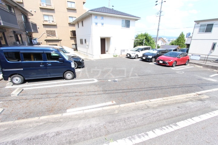 22/30 駐車場