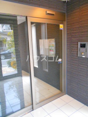 19/25 エントランス