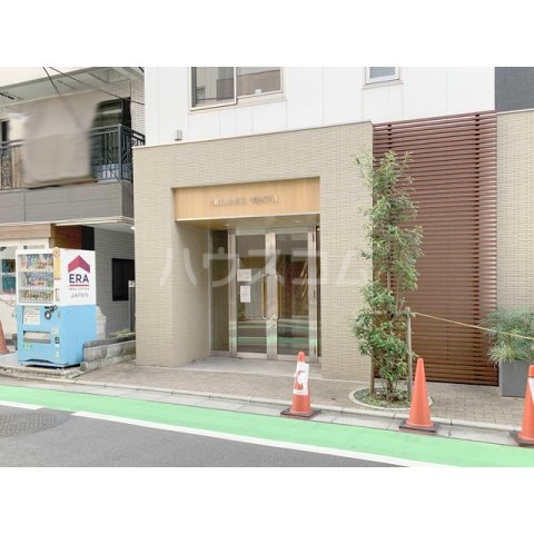 21/27 エントランス