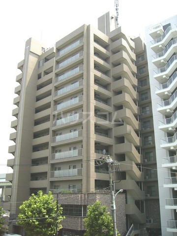 19/29 エントランス