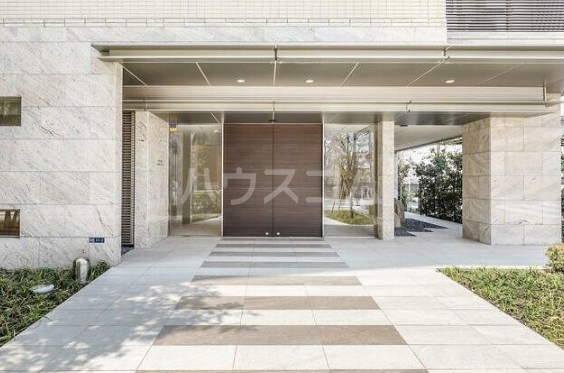 7/10 エントランス