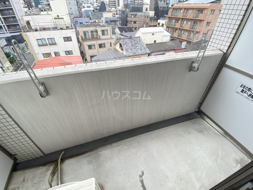 16/25 バルコニー