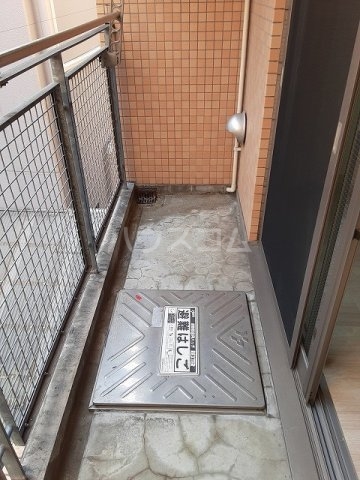 21/30 バルコニー