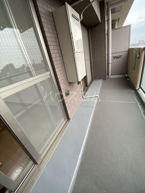 20/30 バルコニー