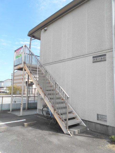 14/23 エントランス