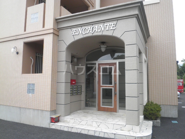 3/3 エントランス