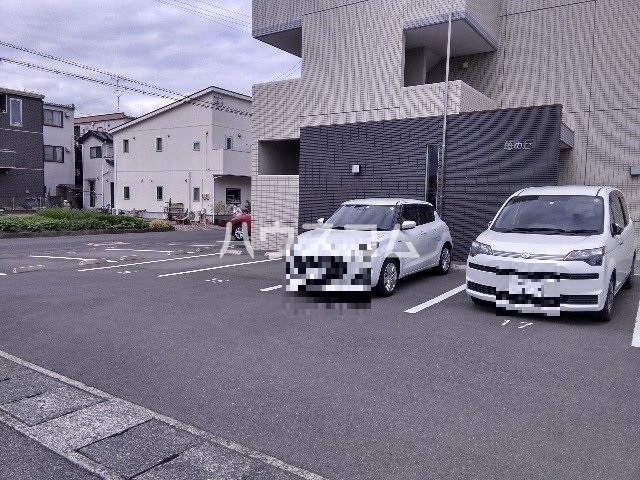 15/20 駐車場