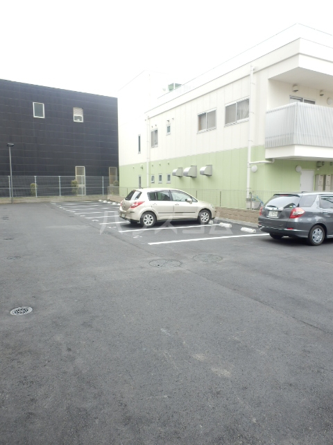 22/30 駐車場