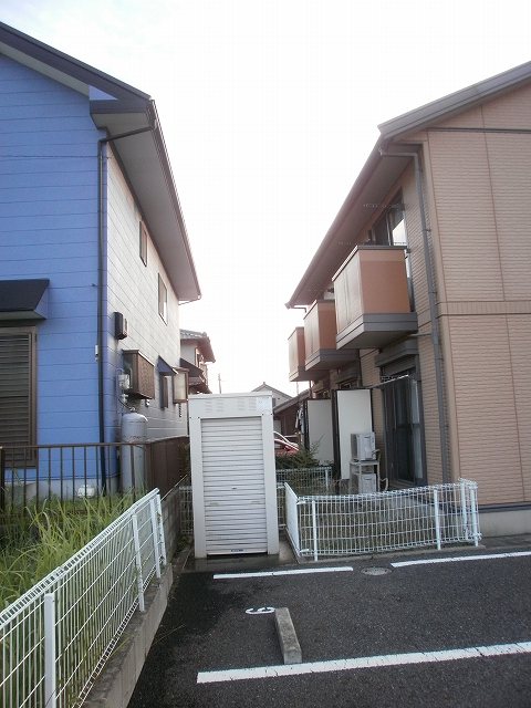 28/30 駐車場