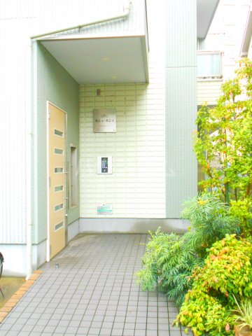 2/3 エントランス