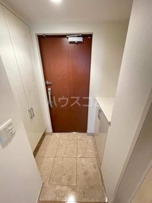 5/18 玄関