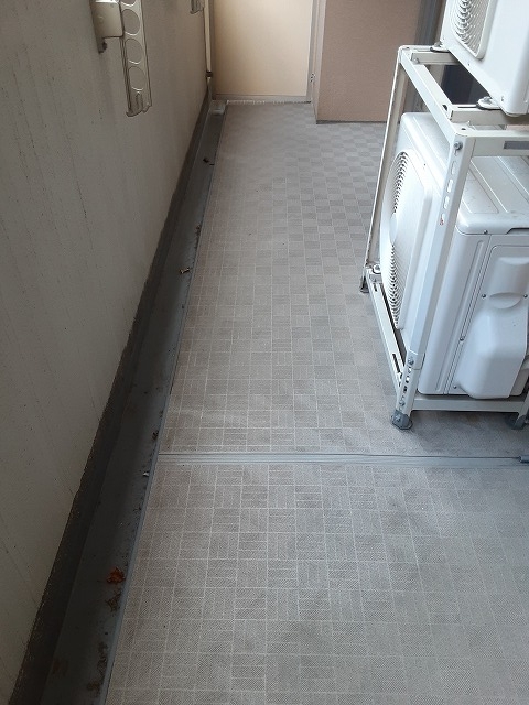 23/30 バルコニー