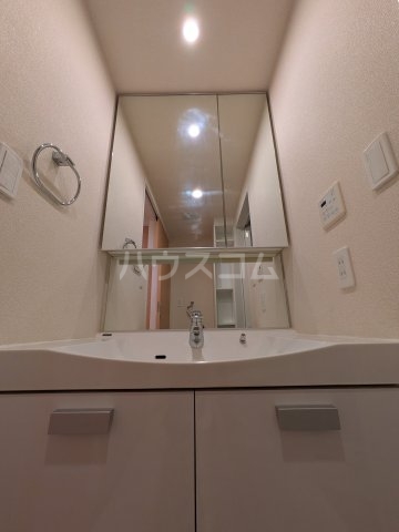 17/28 洗面