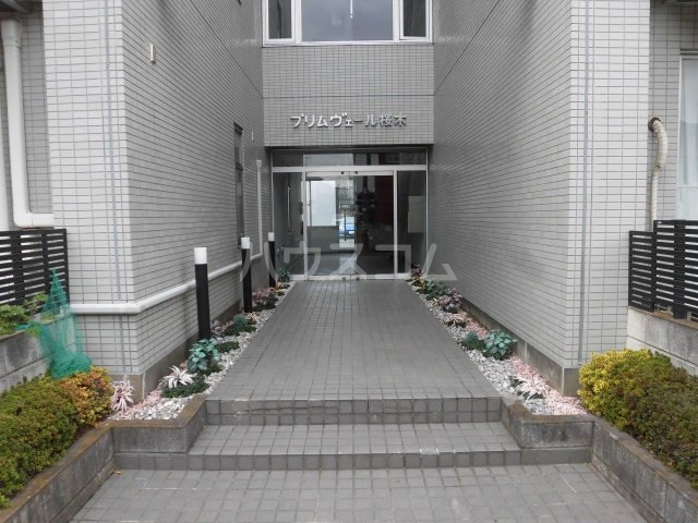 2/3 エントランス