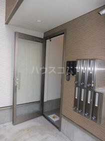 13/22 エントランス