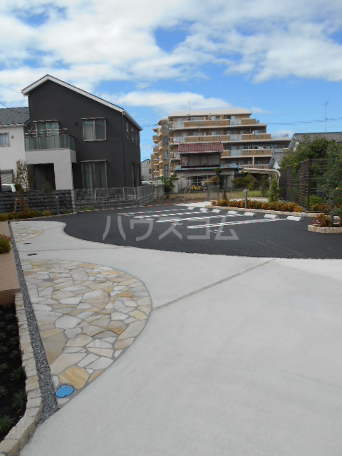 22/30 駐車場