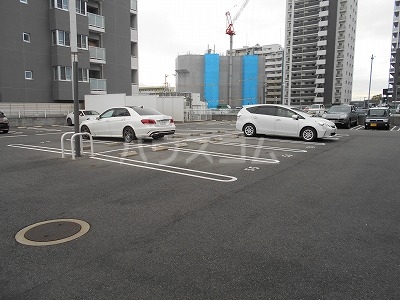 20/30 駐車場