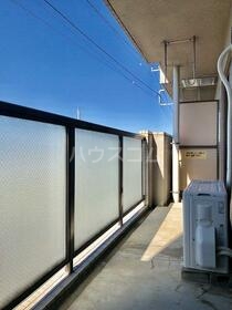 13/18 バルコニー