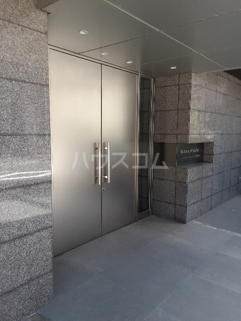 3/4 エントランス