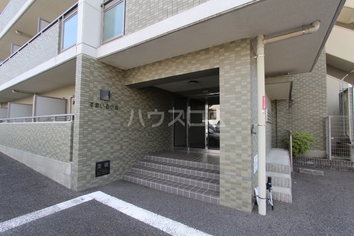 25/30 エントランス