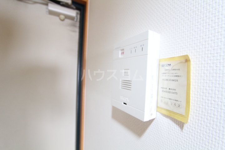 26/30 エントランス