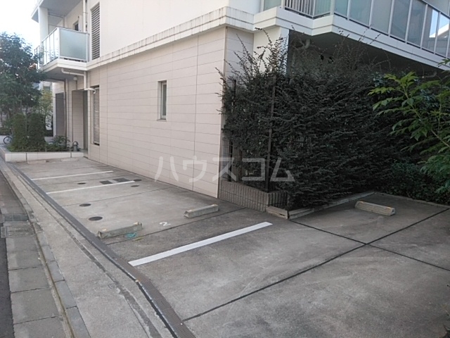 4/6 駐車場
