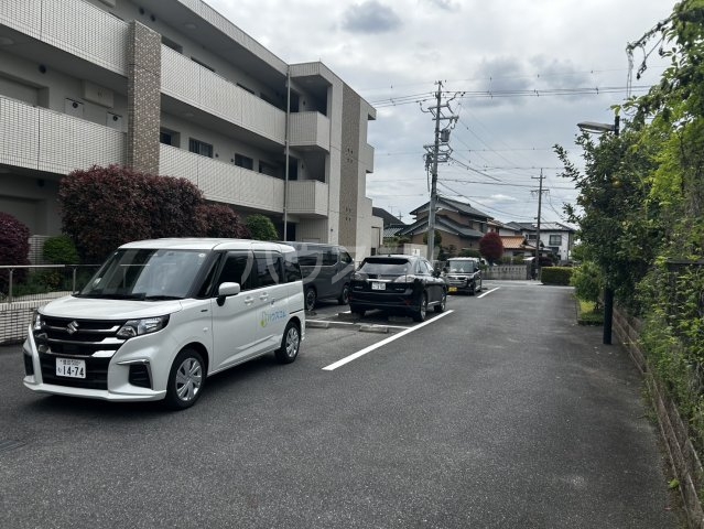 16/26 駐車場