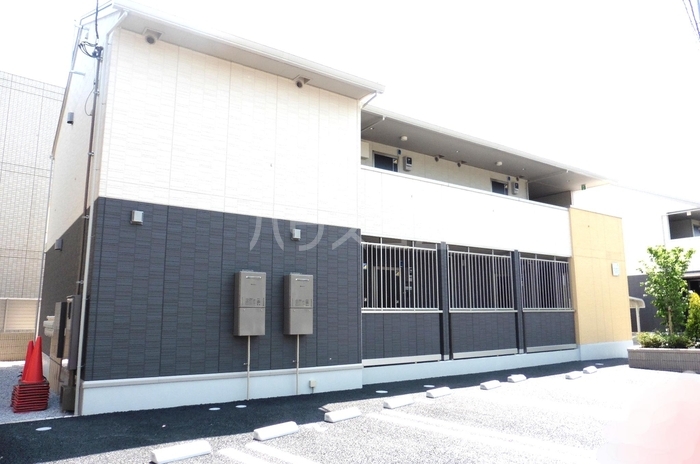 14/16 エントランス