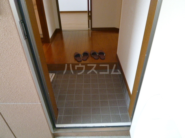 13/29 玄関
