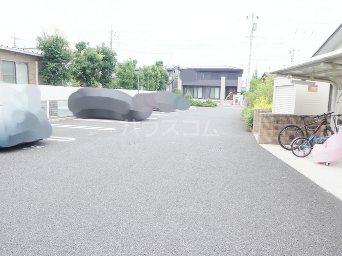 15/23 駐車場