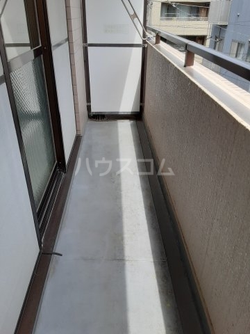 23/30 バルコニー