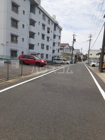 25/30 駐車場