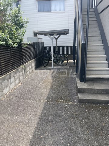 15/19 エントランス