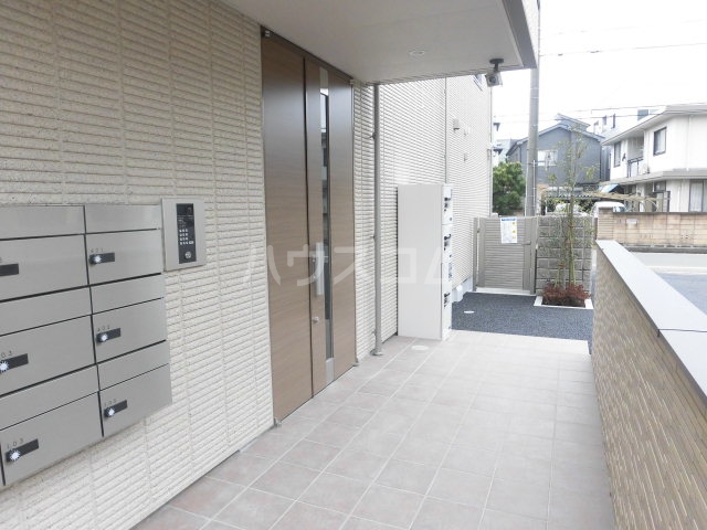 8/11 エントランス