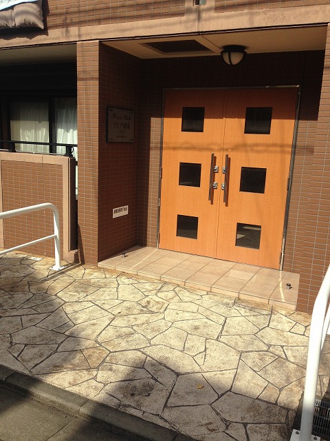 19/29 エントランス