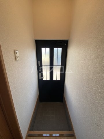 14/30 玄関
