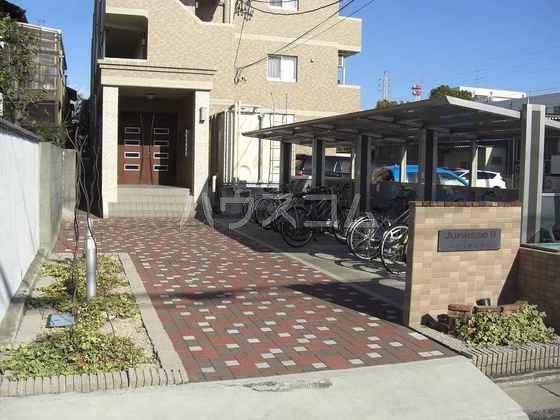 20/25 エントランス