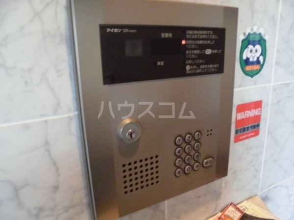 21/29 エントランス