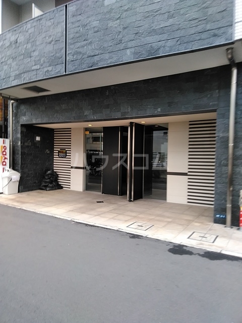 19/28 エントランス