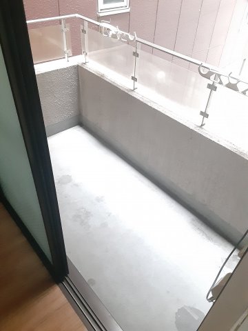 23/30 バルコニー