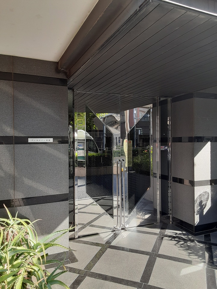 2/5 エントランス