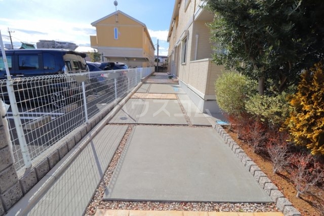 2/4 エントランス